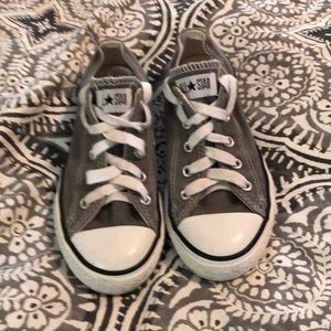 Girls’ Converse All Stars size 1